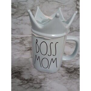NWT Rae Dunn Light Blue " Boss Mom " Coffee Mug with Crown Cover Pottery